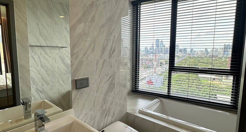 For rent 2 bedrooms condo in Khlong Toei, Bangkok