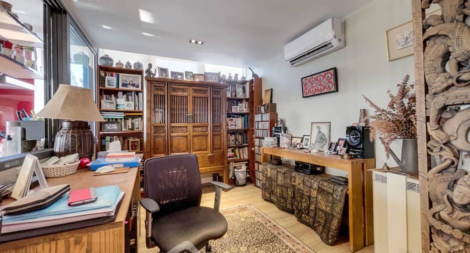 À vendre 2 chambres condo à Sathon, Bangkok