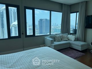 For sale 3 bedrooms condo in Khlong Toei, Bangkok