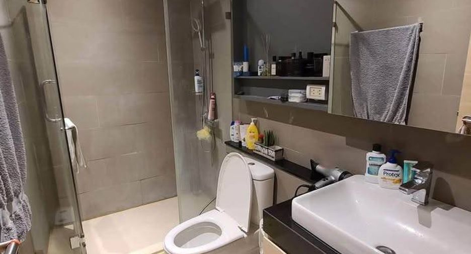 For sale 1 bed condo in Sathon, Bangkok