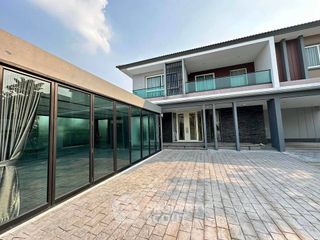 Casa en alquiler y en venta de 4 habitaciones en Thawi Watthana, Bangkok