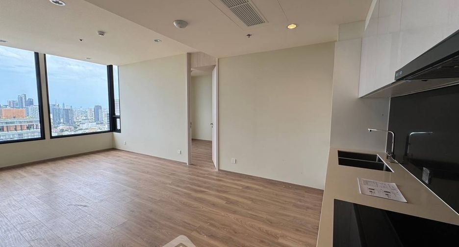 For sale 2 bedrooms condo in Watthana, Bangkok