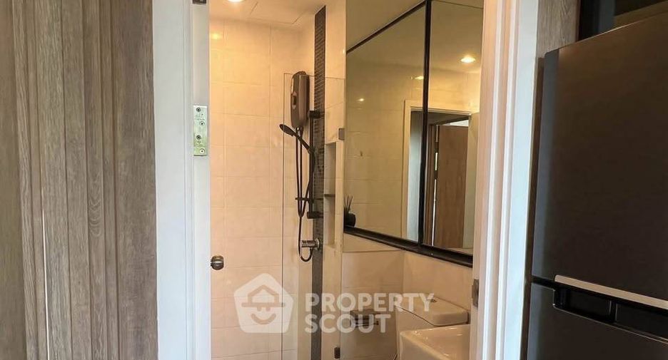 À vendre 1 chambre condo à Bang Phlat, Bangkok