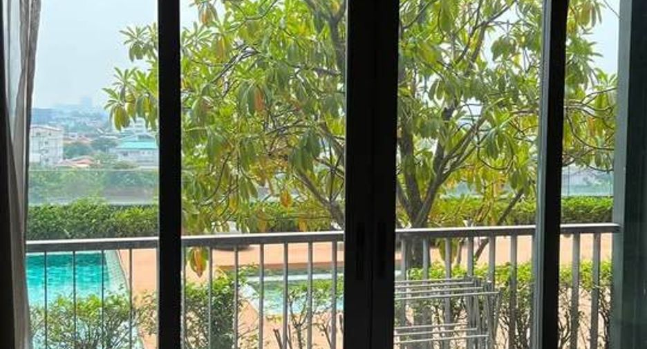 À vendre 1 chambre condo à Bang Phlat, Bangkok