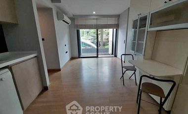 For sale 2 bedrooms condo in Phaya Thai, Bangkok