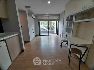 For sale 2 bedrooms condo in Phaya Thai, Bangkok