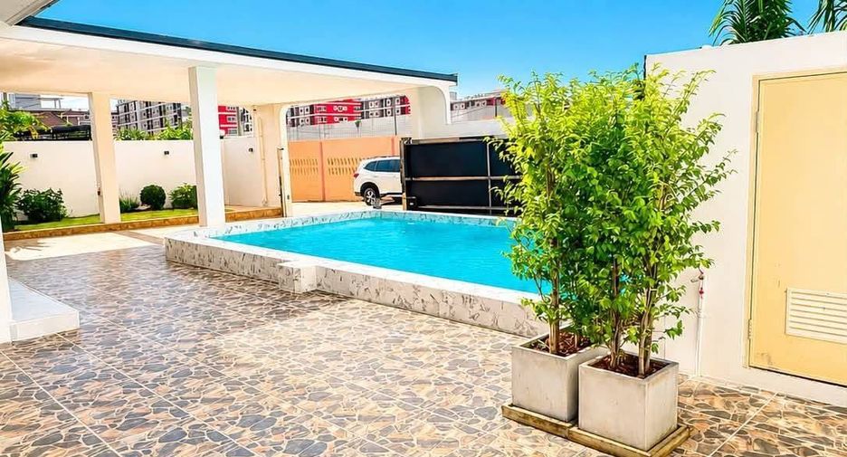 Villa zum Kauf mit 4 Zimmer in Bang Lamung, Chonburi