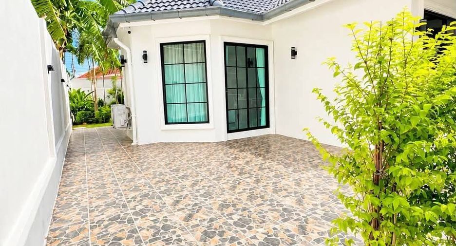 Villa zum Kauf mit 4 Zimmer in Bang Lamung, Chonburi