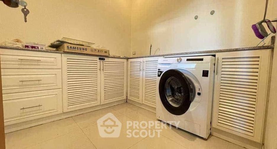 For sale 3 bedrooms house in Bang Lamung, Chonburi