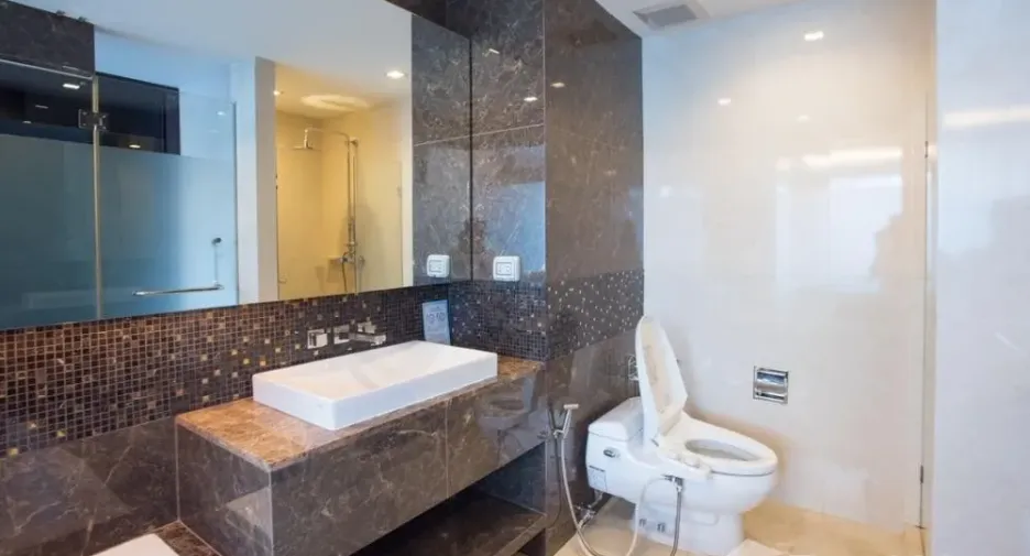 For sale 1 bed condo in Watthana, Bangkok