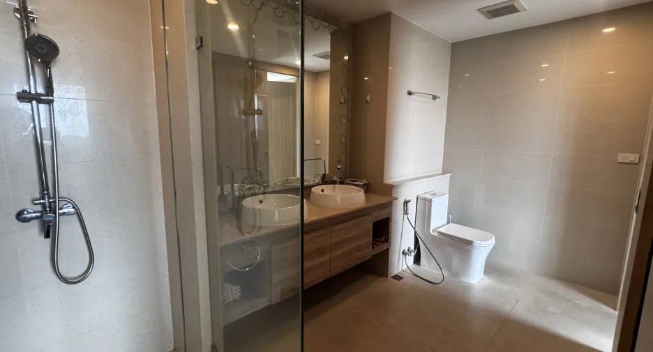 For rent 2 bedrooms condo in Jomtien, Pattaya
