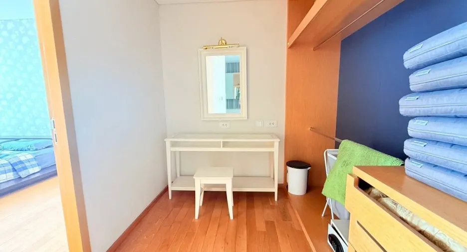 Condo en alquiler y en venta de 2 habitaciones en Khlong Toei, Bangkok
