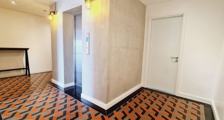 For rent 4 bedrooms condo 
