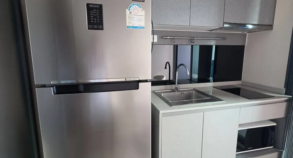 À louer studio condo à Phra Khanong, Bangkok