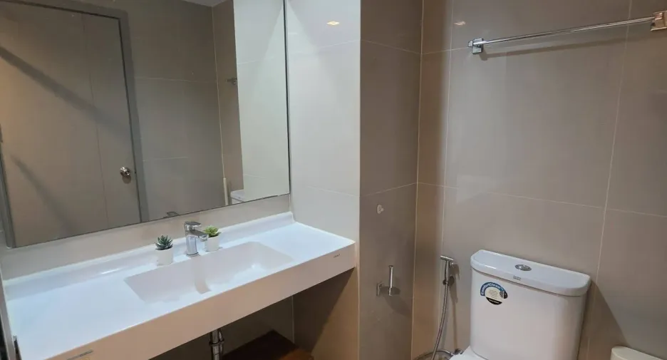À louer studio condo à Phra Khanong, Bangkok