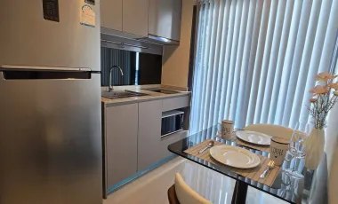 À louer studio condo à Phra Khanong, Bangkok