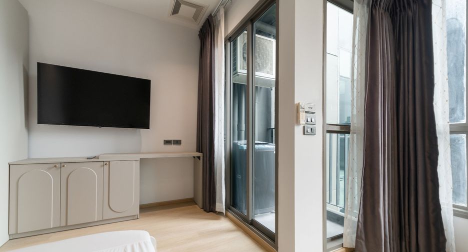 For rent studio condo in Thon Buri, Bangkok