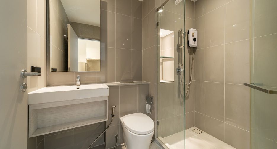 For rent studio condo in Thon Buri, Bangkok