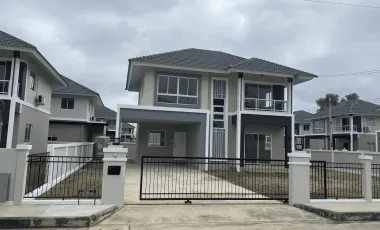 Casa en venta de 3 habitaciones en San Kamphaeng, Chiang Mai