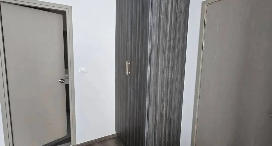 For rent and for sale 2 bedrooms condo in Huai Khwang, Bangkok