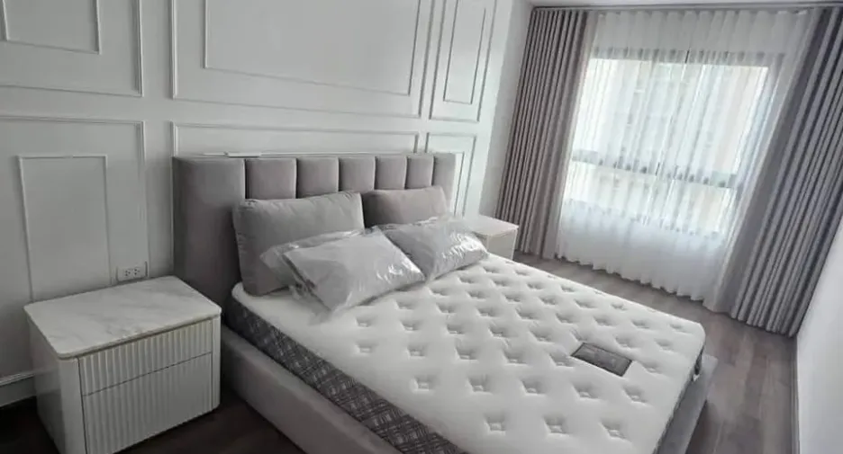 For rent and for sale 2 bedrooms condo in Huai Khwang, Bangkok