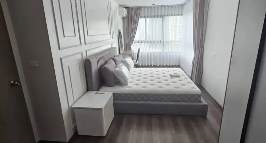 For rent and for sale 2 bedrooms condo in Huai Khwang, Bangkok
