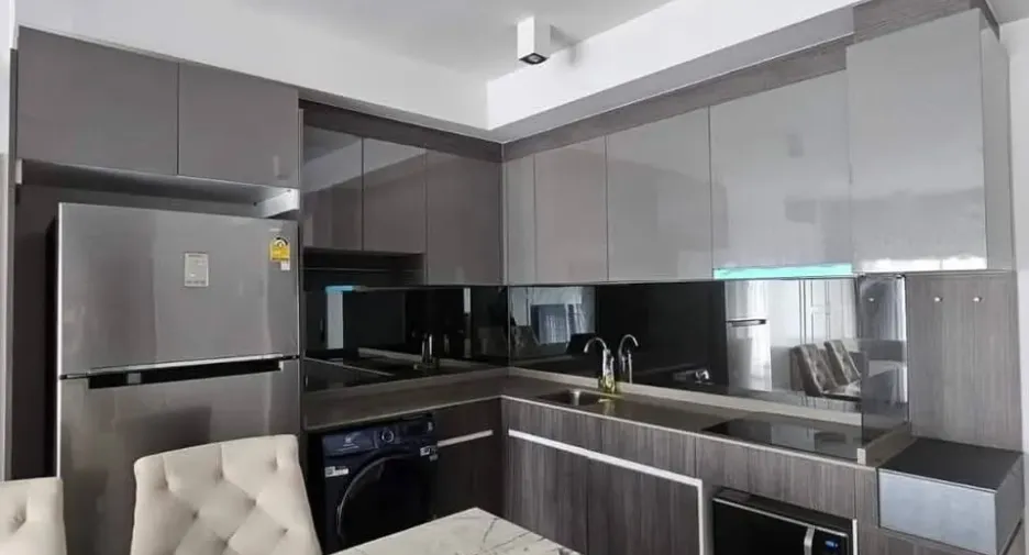 For rent and for sale 2 bedrooms condo in Huai Khwang, Bangkok