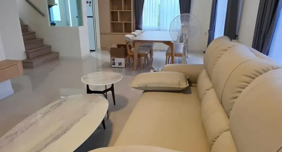 出租 3 卧室 独立屋 在 Bang Phli, Samut Prakan