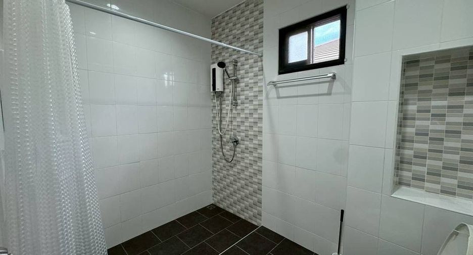 For rent 3 ベッドルーム house in Bang Lamung, Chonburi