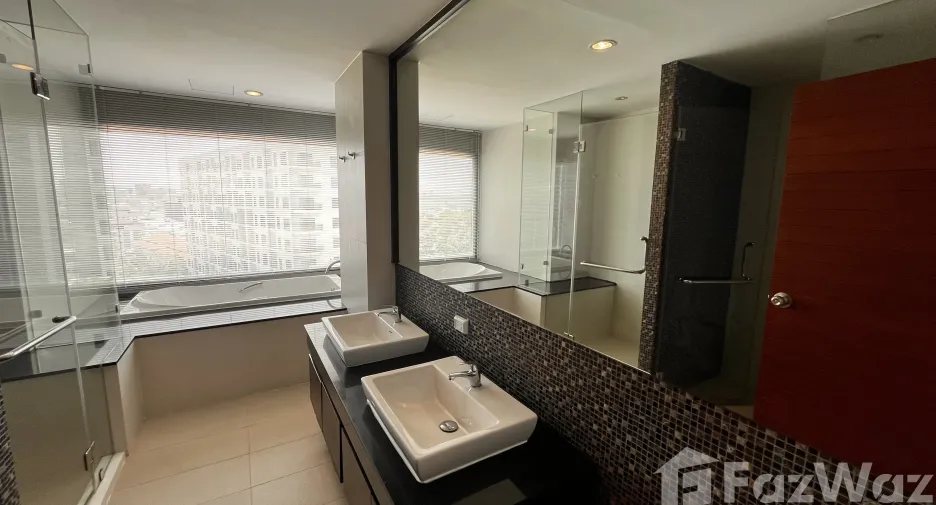For rent 2 bedrooms condo in Bang Lamung, Chonburi