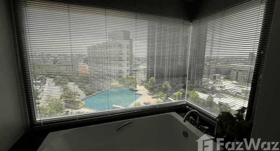For rent 2 bedrooms condo in Bang Lamung, Chonburi