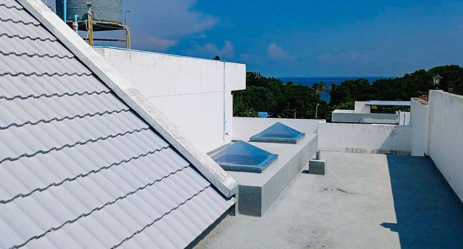 À vendre et à louer 4 chambres maison de ville à Hua Hin, Prachuap Khiri Khan