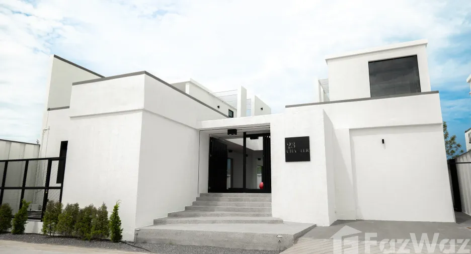 For rent 4 bedrooms villa 