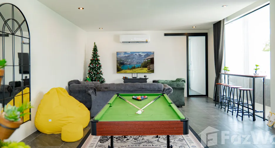 For rent 4 bedrooms villa 