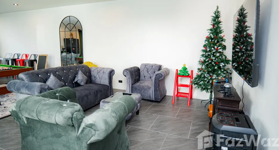 For rent 4 bedrooms villa 