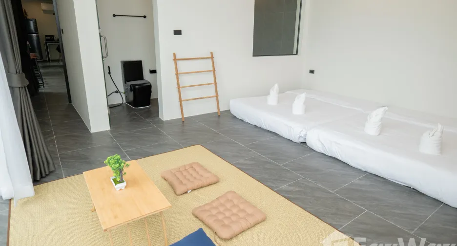 For rent 4 bedrooms villa 
