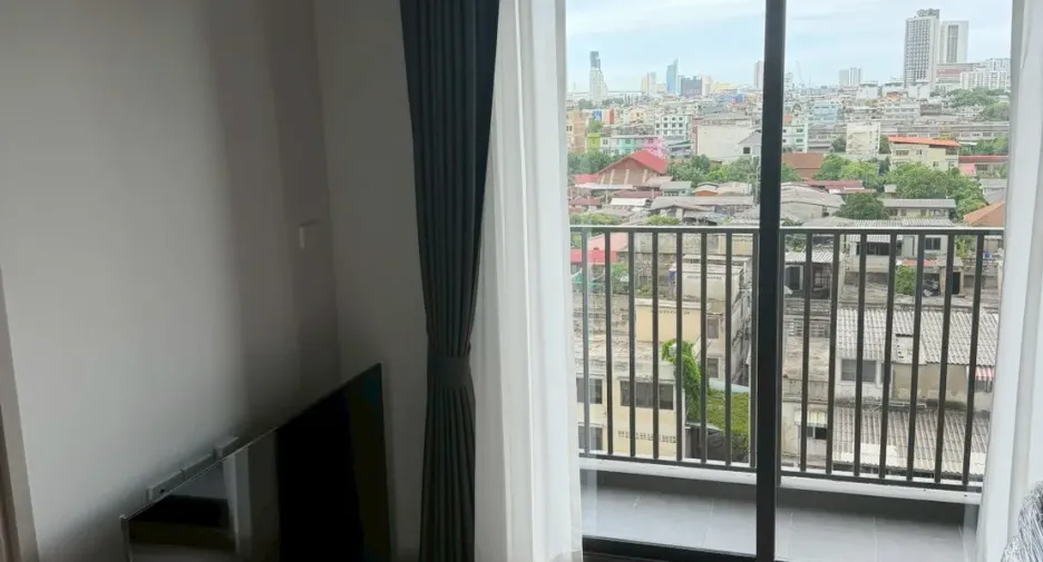 For rent studio condo in Thon Buri, Bangkok