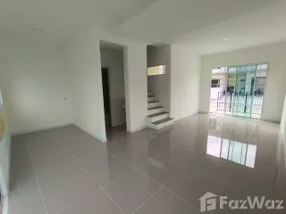 À vendre 3 chambres maison de ville à Mueang Samut Prakan, Samut Prakan