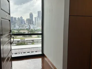 À louer 2 chambres appartement à Yan Nawa, Bangkok