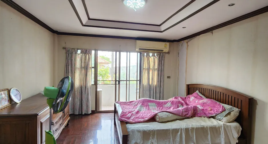 À vendre 3 chambres maison à Chatuchak, Bangkok