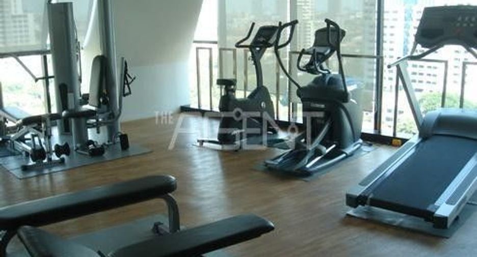 For rent 1 bed condo 