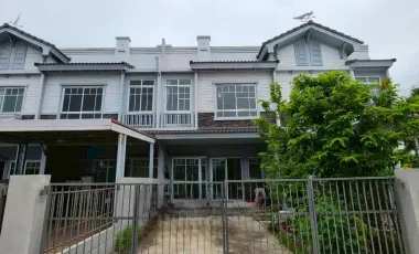 Casa adosada en venta de 2 habitaciones en Lat Krabang, Bangkok