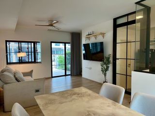 出租 3 卧室 联排别墅 在 Bang Phli, Samut Prakan