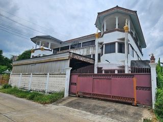For sale 3 bedrooms house in Thawi Watthana, Bangkok