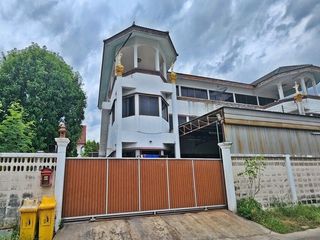 For sale 3 bedrooms house in Thawi Watthana, Bangkok