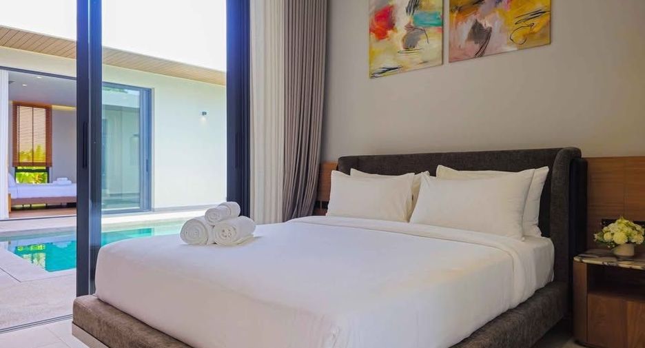 For rent 4 bedrooms villa in Mueang Phuket, Phuket