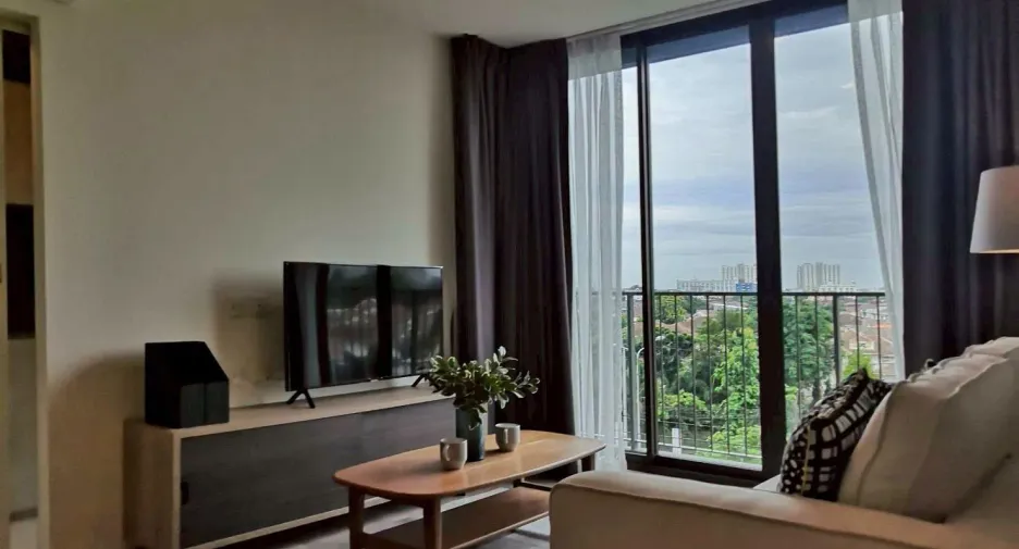 For rent 2 bedrooms condo 