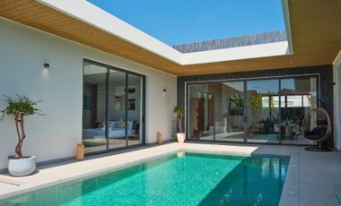 For rent 3 bedrooms villa in Mueang Phuket, Phuket