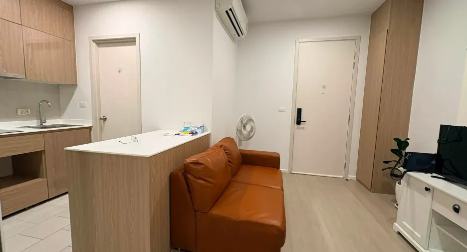 Condo en alquiler y en venta de 1 habitaciones en Bang Phlat, Bangkok
