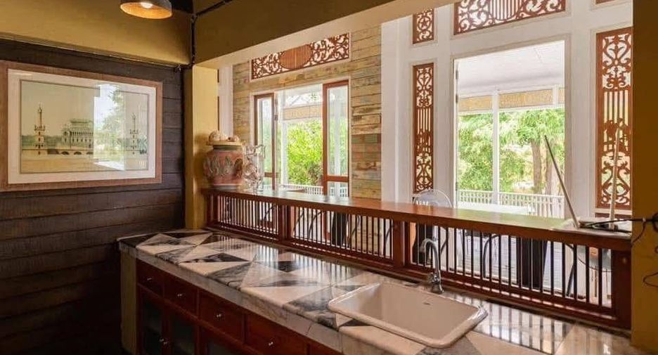 For rent 4 bedrooms house in Hua Hin, Prachuap Khiri Khan